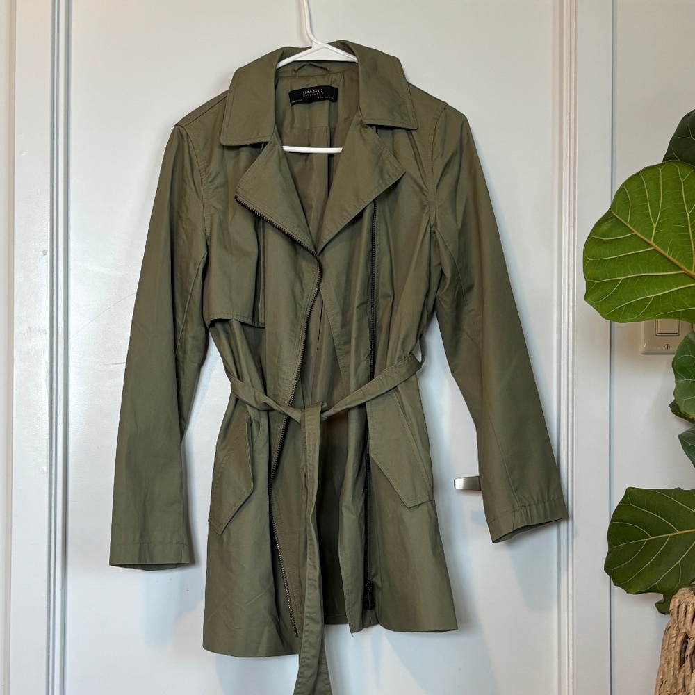 Zara - Trench Coat - Medium